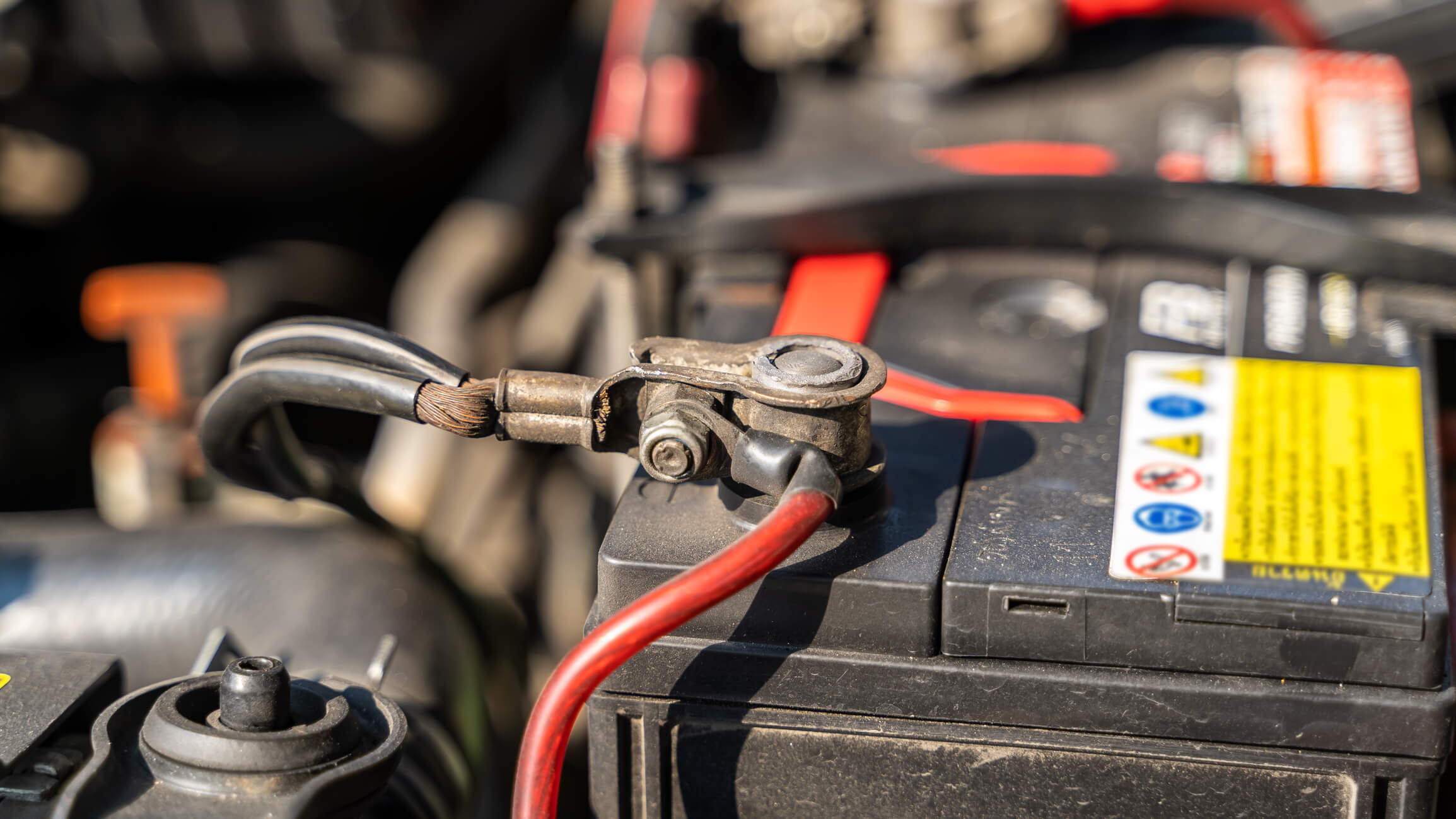 Car battery and positive terminal